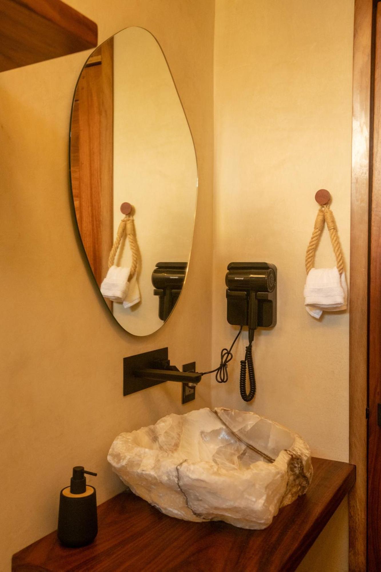 Mantra Hotel Boutique Puerto Escondido  Buitenkant foto